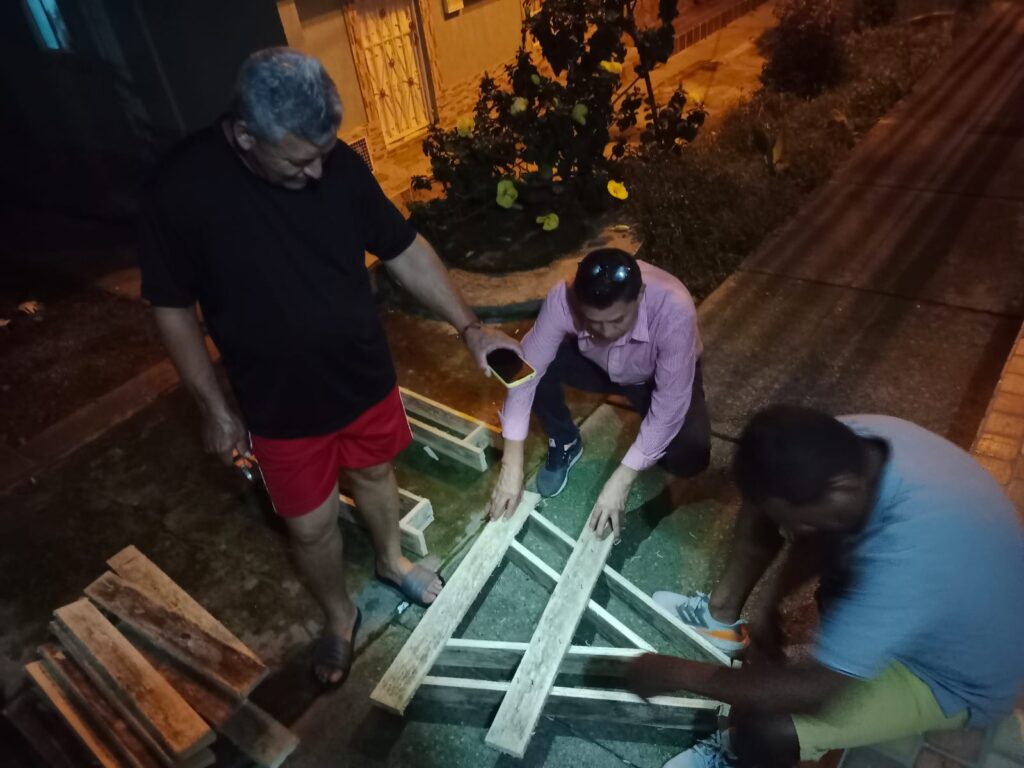 Los miembros de la Junta de Acción Comunal de este barrio se pusieron ‘manos a la obra’ y construyeron este letrero a la entrada de Villa Lina, que permite diferenciarlos de otros barrios de Piedecuesta.
